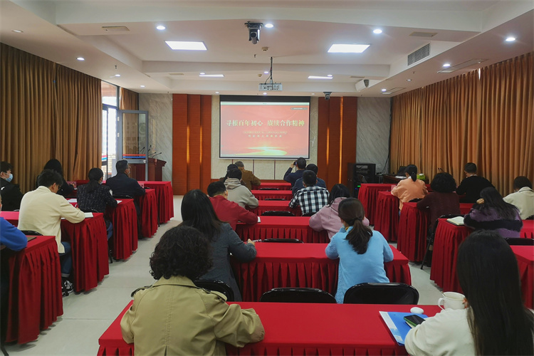 1665716578682349.jpg 集團(tuán)公司黨委開展“葆百年合作初心、喜迎黨的二十大”10月主題黨日活動 (1)(1).jpg